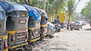 “mid-day Opinion: Authorities must crack down on illegal parking”