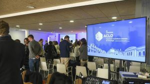 Falta de oncólogos en Zamora y de humanidad en política