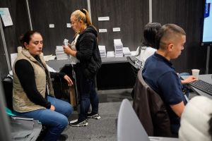 La larga agonía de las encuestas