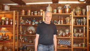 Wie eine Töpferei seit 1990 in Schwenningen überlebt – mit Handwerk statt Massenware
