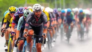 Il Giro d'Italia in Campania, dopo 47 anni il traguardo torna al Plebiscito