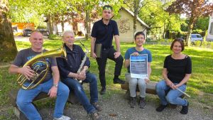 Musik und gute Laune: Das Frühlingsfest bleibt in Dettingen ein Publikumsmagnet