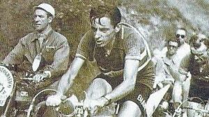 Giro d’Italia story, Napoli c'era già nel 1909. Quei quattro ciclisti squalificati: avevano preso il treno