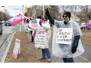 Bill Black: CUPE’s strike for ‘living wage’ unrealistic