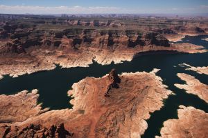 Water levels at Lake Powell, Lake Mead could go dangerously low