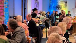 Schlager, Rock und Kultstimmung: „The Cock“ begeistert im Katzenstüble „Hoorige Katz“