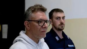 Attentato alla StarTech e blitz in Questura: l’arrivo dell’indagato in Tribunale