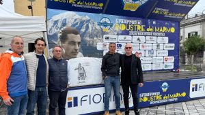 Ciclismo, un cippo di marmo in onore di Franco Ballerini