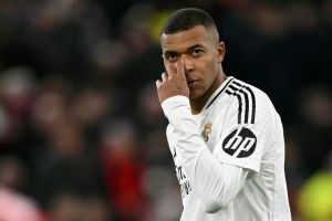 (PHOTO) Kylian Mbappé Sparks Dating Rumors With Spanish Actress Ester Expósito Amid Busy Real Madrid Season