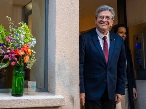 Fils de colons, le péché de naissance que Mélenchon tente de « réparer »