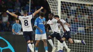 Napoli-Bologna 2-3, i rossoblù mettono le ali e allontanano gli azzurri dalla Champions