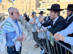 Divisive bill barring non-Orthodox practices at Western Wall back on Knesset agenda