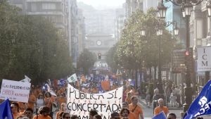 Las enseñanza concertada asturiana pide reducir la carga lectiva para profesores mayores de 55 años y que los niños con necesidades cuenten el doble en las ratios