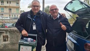Il volontario che trasporta midollo osseo bloccato dallo sciopero, gara di solidarietà per aiutarlo a raggiungere la meta