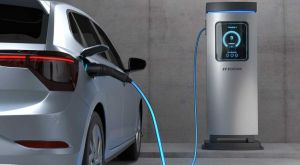 Auto, periodo di cambiamenti: le auto aziendali una certezza per la mobilità favoriscono la transizione. Crolla lo sharing