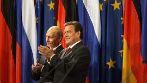 Schröder als Putins Signal an die Europäer: Ein Vermittler muss nicht makellos sein