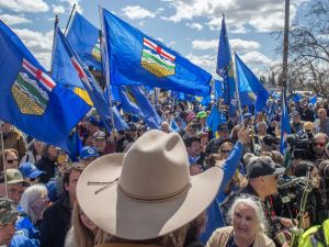William Watson: If I were an Albertan, I’d resent central Canada, too