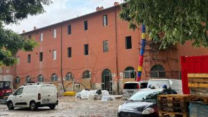 Operai di nuovo sul tetto del cantiere di Palazzo San Giorgio: “Stipendi non pagati”