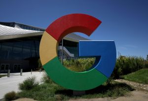 Alphabet Stock Dips 0.41% to $385 as Investors Digest Heavy AI Spending and Cloud Momentum