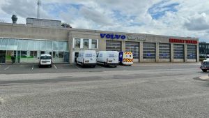 Volvo lukker sit truckcenter i Randers og flytter til et nyt i nabokommunen