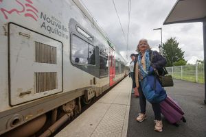 En gare d’Orthez, les usagers soulagés de retrouver les trains après 15 jours d’interruption du trafic