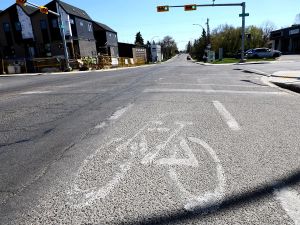 Bell: Bike battle! Alberta demands defiant cities cough up lousy bike lane numbers