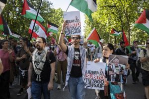 Flotilla activists Thiago Ávila and Saif Abu Keshek released from Israeli prison