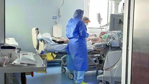 «Le nozze celebrate in punto di morte, poi la vita è tornata»: la rinascita dopo due mesi in Rianimazione