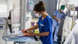 Ospedale di Padova, sindacati: «Senza assunzioni il diritto alle ferie estive resta sulla carta»