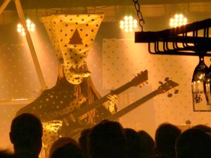 Colby Cosh: The double-necked guitar monstrosity from Quebec