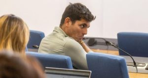 Vito Quiles, imputado por estafa tras 'colarse' sistemáticamente en los trenes de Renfe