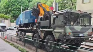 Tram di Opicina, tornano gli scudi: l’arrivo in via Commerciale a Trieste