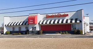 Steak ’n Shake Is Serving up MAHA