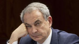 Zapatero invierte en sermones