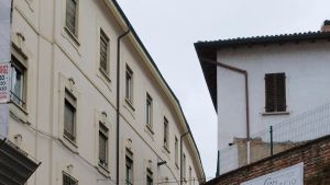 Pavia, il dormitorio Caritas resta aperto anche di giorno: 