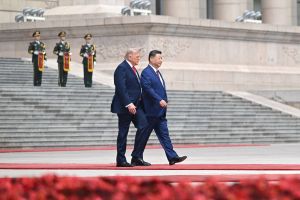 Xi Jinping salue une nouvelle ère de « relations stratégiques » et met en garde Donald Trump au sujet de Taïwan