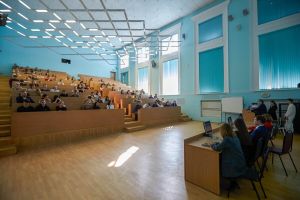 Студенты придумали законный способ бесплатно учиться сразу в нескольких вузах