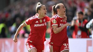 4:0 – Bayern-Fußballerinnen holen Pokal, Popp geht titellos