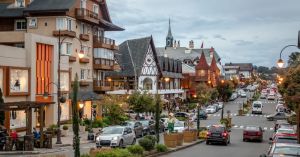Gramado e suas raízes: um roteiro que vai bem além dos parques temáticos