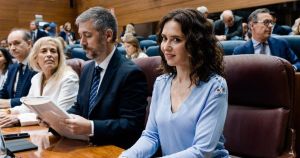 Las preguntas sin respuesta que convierten México en el enésimo ejemplo de la falta de transparencia de Ayuso