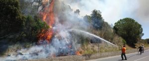 Autotrasportatore accusato di aver appiccato 50 roghi in Maremma, pena ridotta in appello