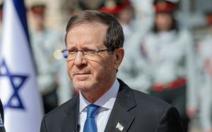 Herzog scraps appearance at JTS after objection from pro-Palestinian students