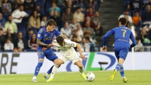 Los trámites de un divorcio y una relación que puede avanzar: todas las pequeñas historias del Real Madrid-Real Oviedo más ruidoso