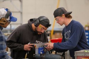Productie Amerikaanse maakindustrie versnelt door auto-output in april