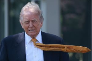 Ethische aangifte Trump onthult duizenden transacties in Amerikaanse bedrijfseffecten