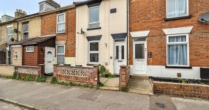 Home in coastal town to go under the hammer for just £50k