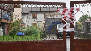 Omicidio di Gemona, sequestrato il cuscino con cui è stato soffocato Venier: era ancora nascosto nella Panda