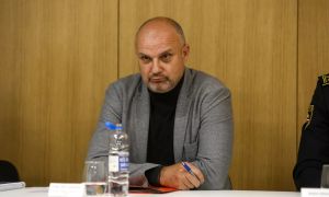 V Darsu verjamejo v srečen poletni razplet