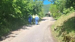 Nei campi e nei boschi, con l'aiuto di cani e droni: in Friuli proseguono le ricerche della famiglia scomparsa a Tarcento