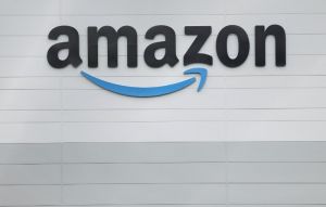 Consumenten dagen Amazon wegens het niet terugbetalen van Trump-tarieven